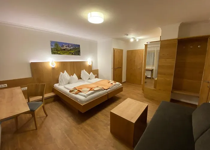 여관 Der Brueckenhof 3*